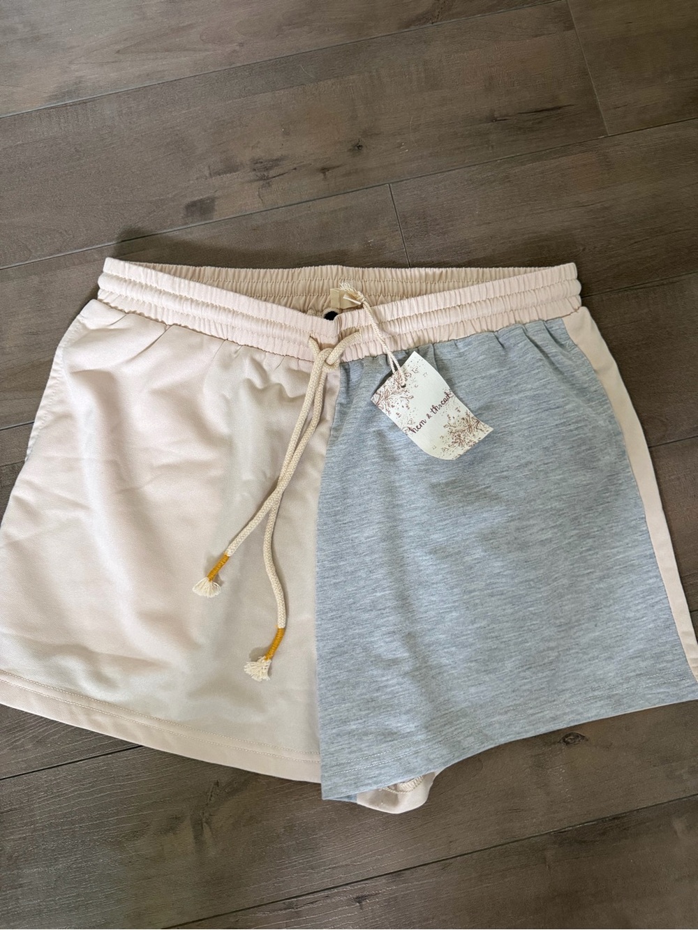 NWT Hem & Thread Shorts